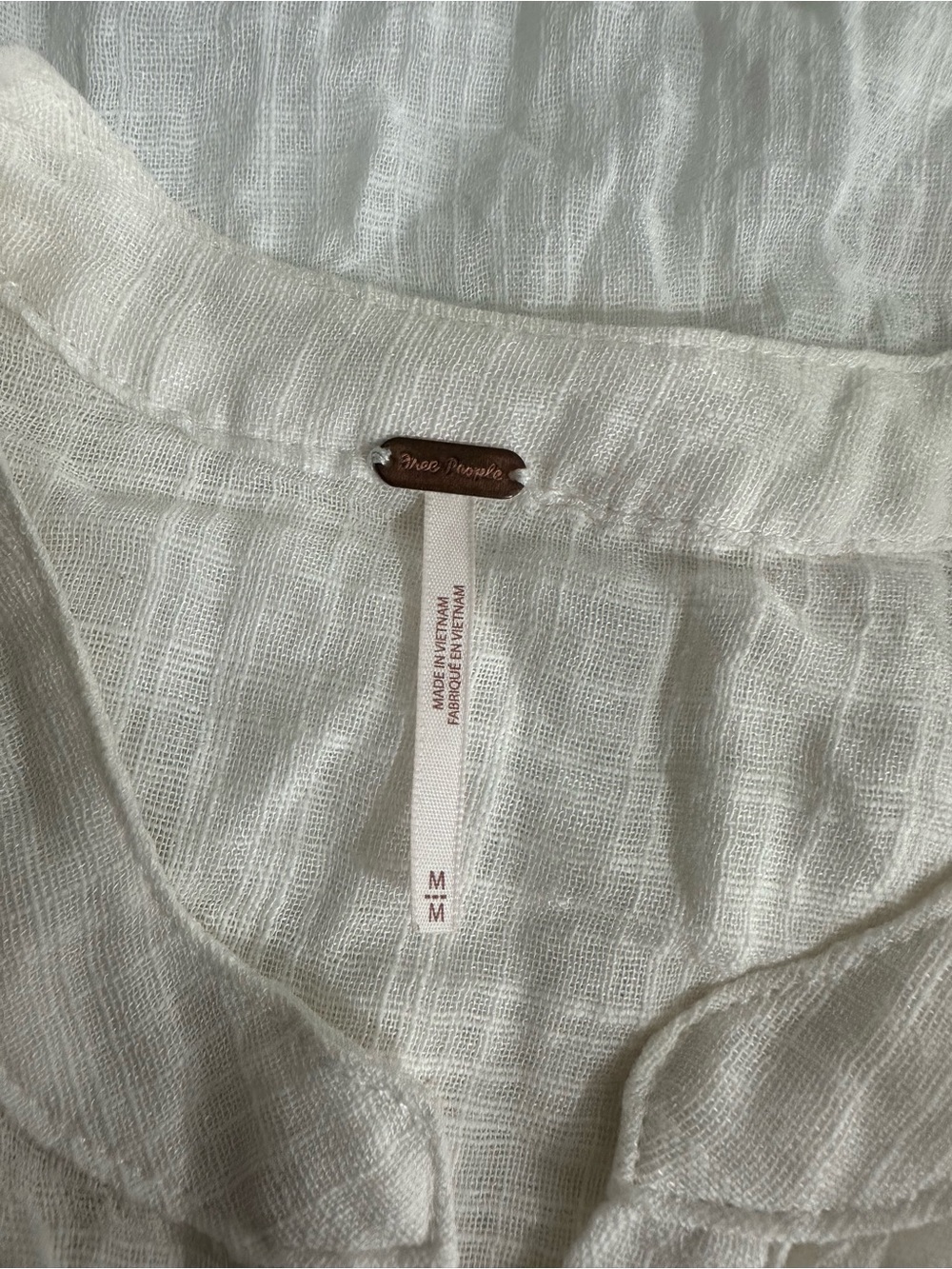 Free People Size Medium M Talk To Me Half Button Up Fray Hem Top White - Picture 9 of 12